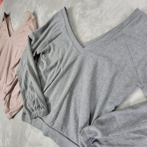 Chaser Pink & Grey V-Neck Thermal Waffle Knit Oversized Hoodie - Picture 2 of 7